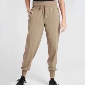 Athleta Camden Jogger Pants in Brownstone Size 4